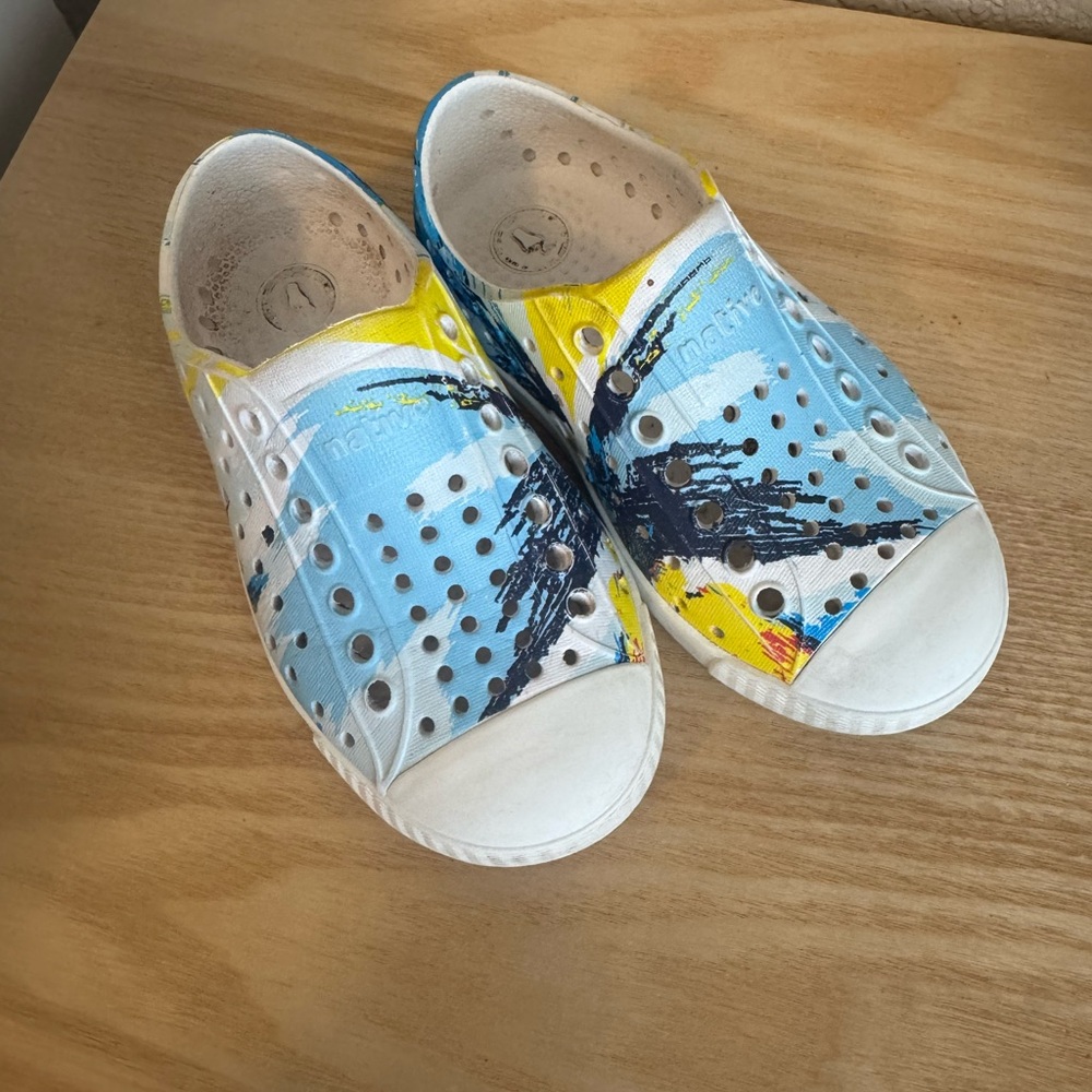 NATIVE SHOES Colorful Kids Slip-On Shoes - C8